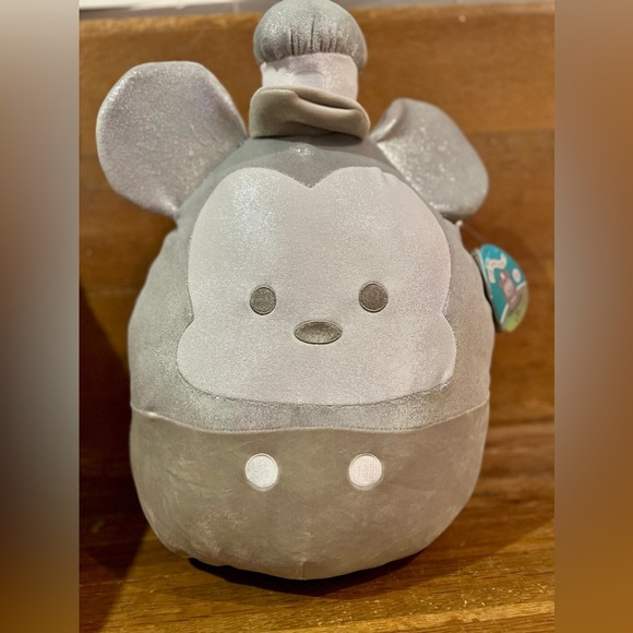 SQUISHMALLOWS Disney100 Limited Edition Steamboat Willie Mickey Mouse - Picture 8 of 15